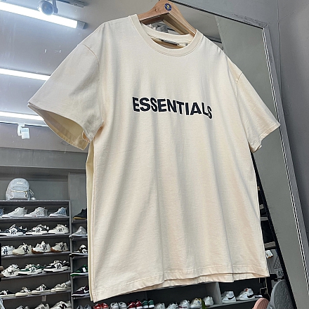 202 - ÁO TEE FEAR OF GOD ESSENTIALS CREAM SS20