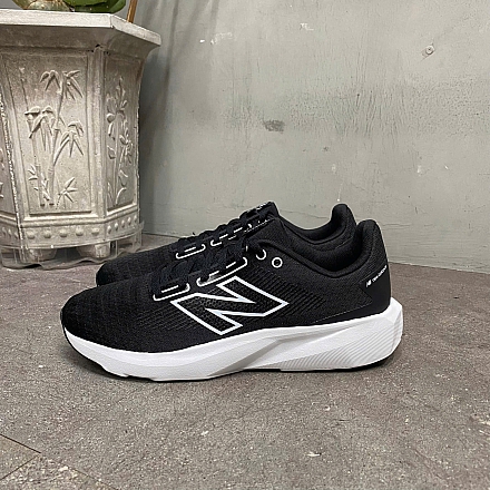 630 - Giày New Balance 413 Trắng Đen - M413LK3