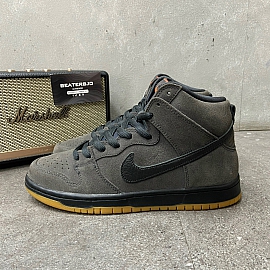 98 - NIKE SB DUNK HIGH ‘DARK SMOKE GREY’ - CV1727-001