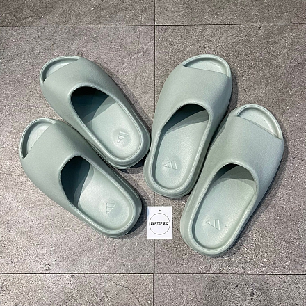 471 - Dép Adidas Yeezy Slide Salt - ID5480