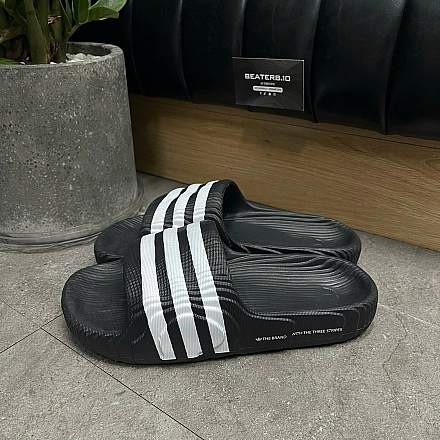 328 - DÉP QUAI NGANG ADIDAS ADILETTE 22 BLACK IG3670