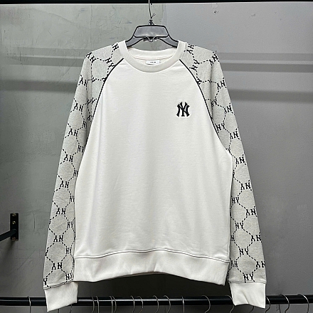 705 - Áo Sweater MLB Monogram New York Yankees White Grey - 3AMTM1244-CRD